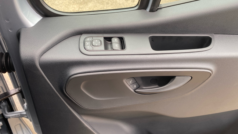 Mercedes-Benz Sprinter 315Cdi L2 Diesel Rwd 3.5t H2 Pro Van